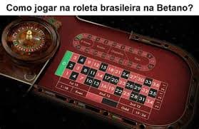 မြန်မာနိုင်ငံ Slot ဂိမ်း ကစားသမား မိုဘိုင်းဖြင့် ကစားနေသောပုံ